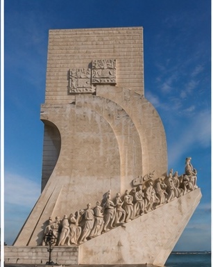 Monument des Découvertes à Belém, lumière du Tage et architecture portugaise pour un reportage mariage.